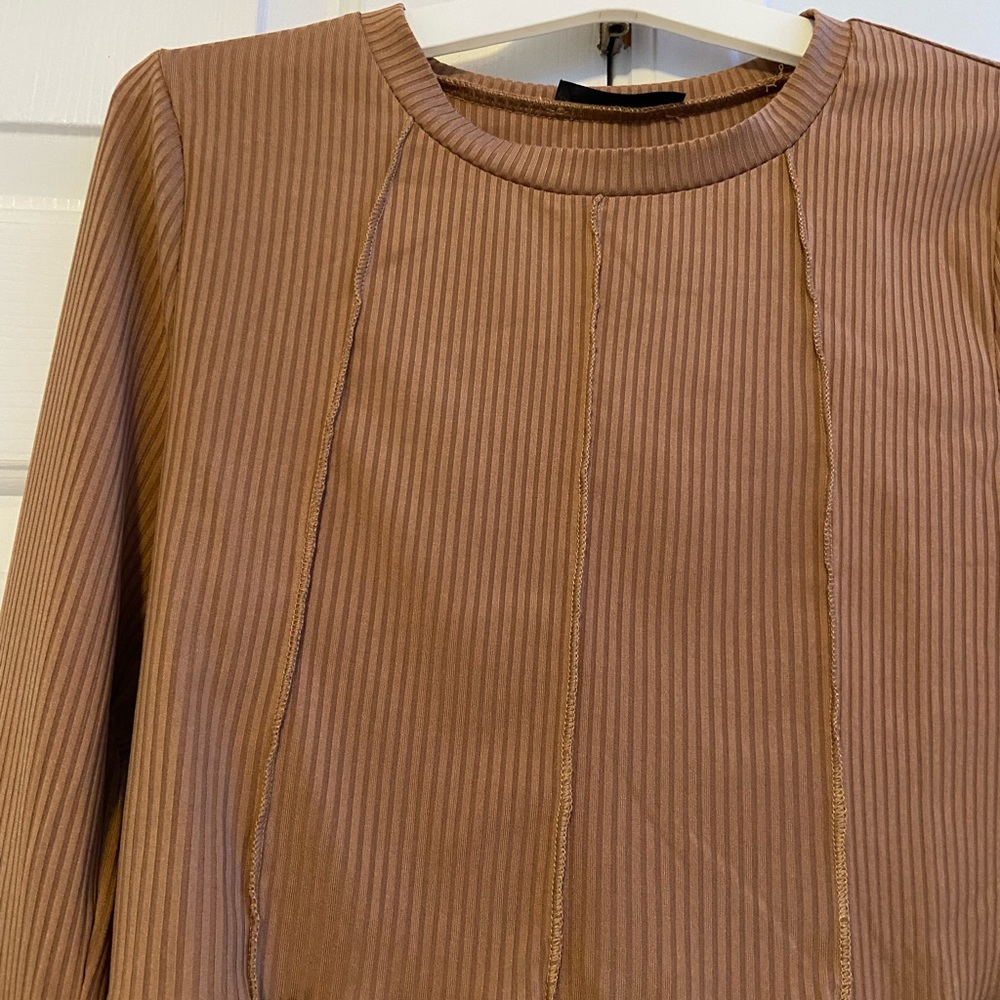 SHEIN Ribbed Top - Picture 2 of 4